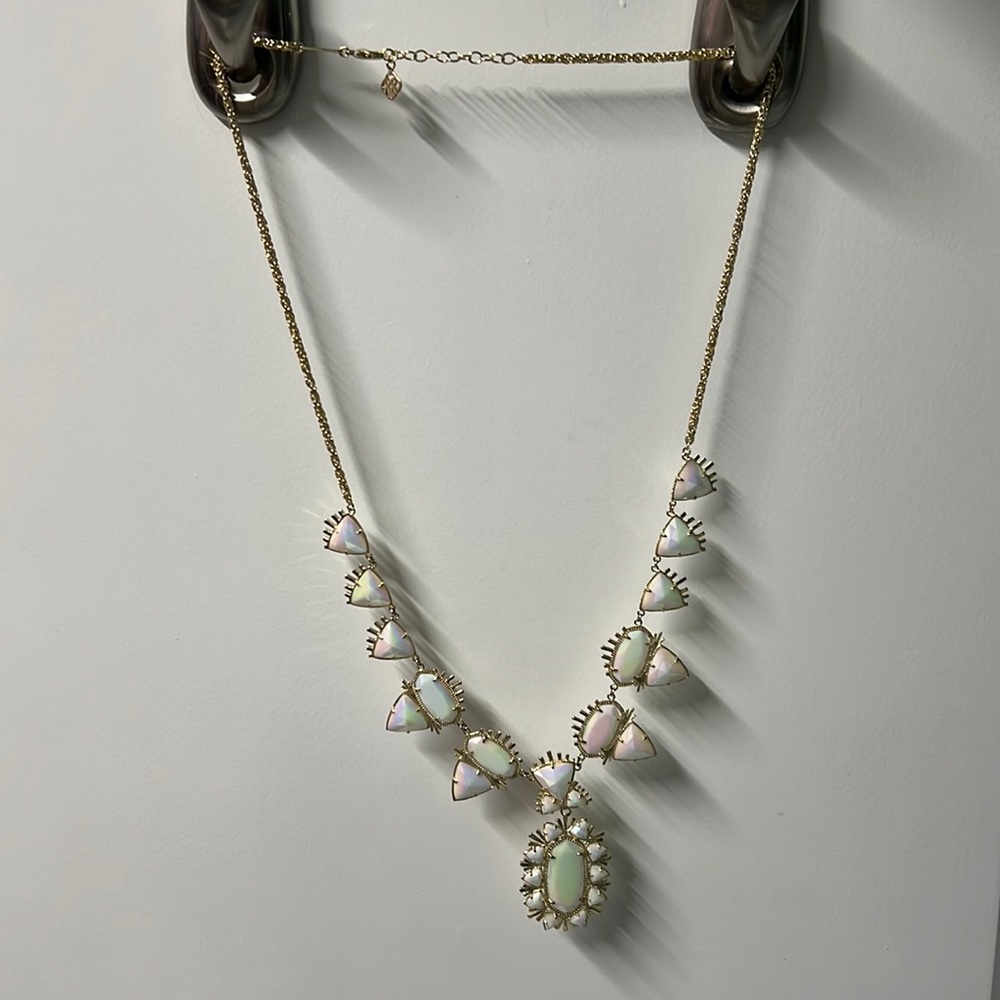Kendra Scott statement necklace